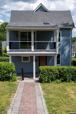 27 Valley Way, West Orange, NJ 07052