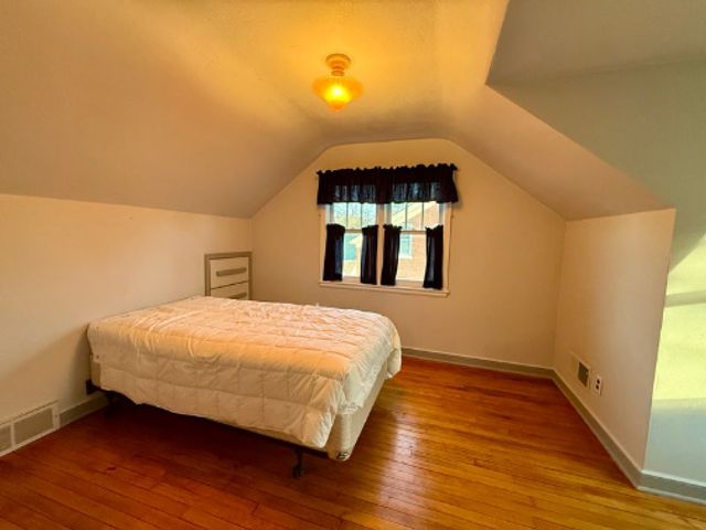 113 E 4th Street, Monticello, MN 55362