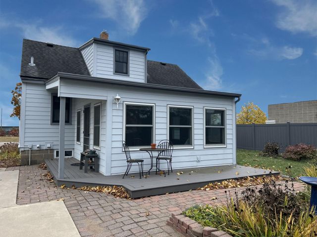 113 E 4th Street, Monticello, MN 55362