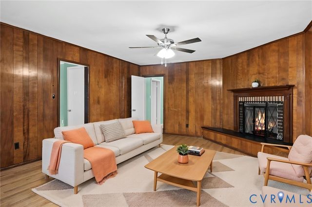 8020 Patterson Ave, Henrico, VA 23229