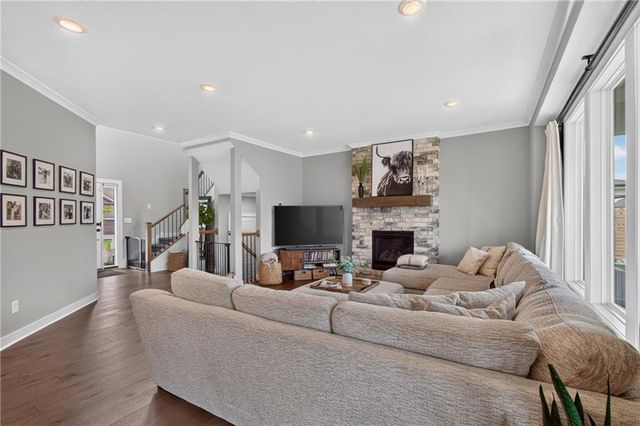 4404 SW Grindstone Circle, Lee's Summit, MO 64082