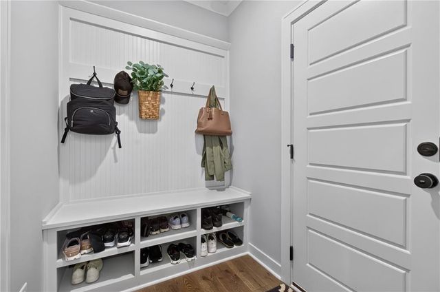 4404 SW Grindstone Circle, Lee's Summit, MO 64082