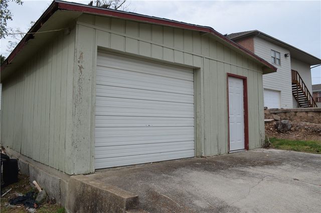 115 W Erie, Harrison, AR 72601