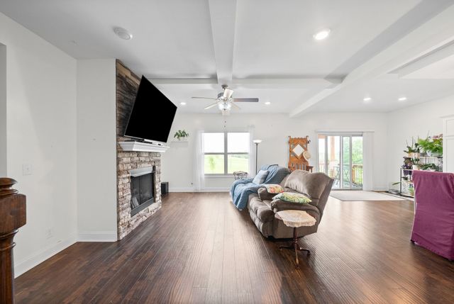 4133 Liverworth Rd, Southside, TN 37171