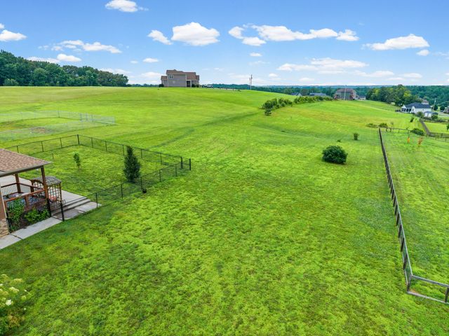 4133 Liverworth Rd, Southside, TN 37171