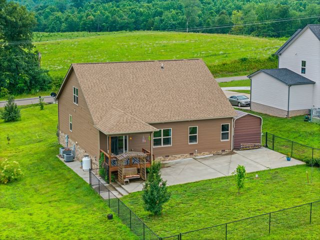 4133 Liverworth Rd, Southside, TN 37171