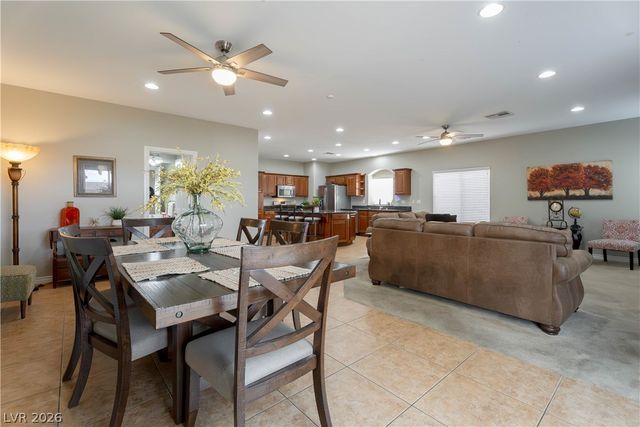 9504 Victory Garden Avenue, Las Vegas, NV 89149