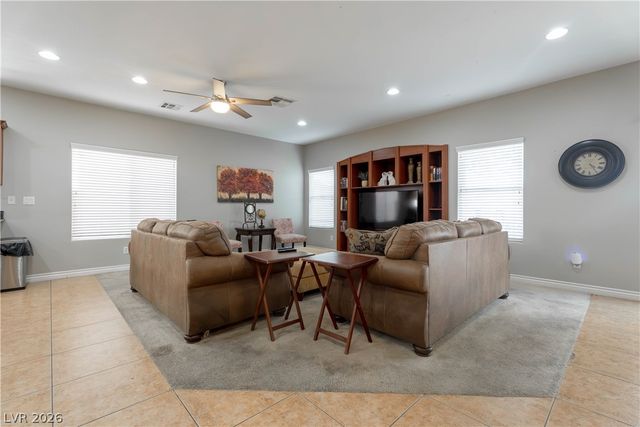 9504 Victory Garden Avenue, Las Vegas, NV 89149