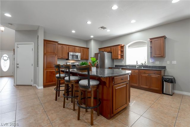 9504 Victory Garden Avenue, Las Vegas, NV 89149