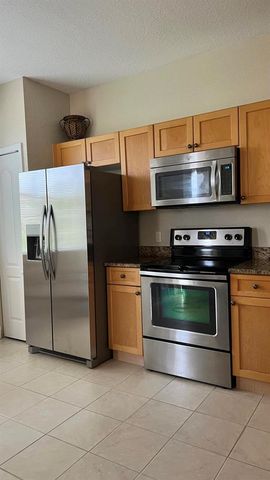 11021 Legacy Lane 302, Palm Beach Gardens, FL 33410