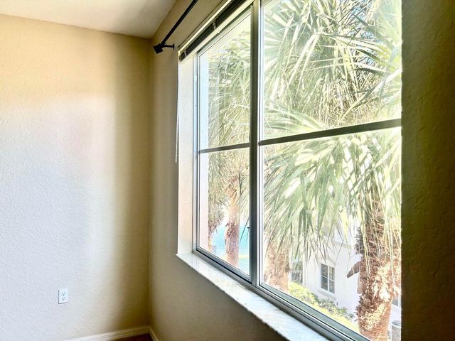 11021 Legacy Lane 302, Palm Beach Gardens, FL 33410