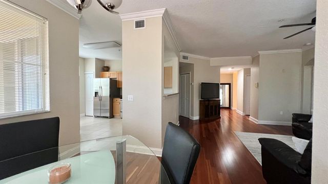 11021 Legacy Lane 302, Palm Beach Gardens, FL 33410