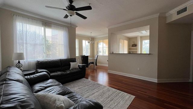 11021 Legacy Lane 302, Palm Beach Gardens, FL 33410