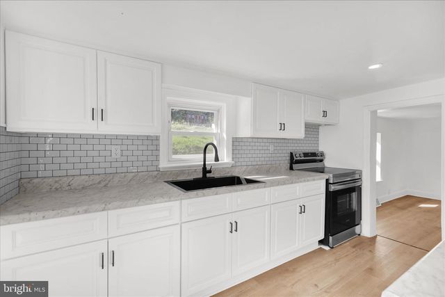 40 W BIRCH ST, Coatesville, PA 19320