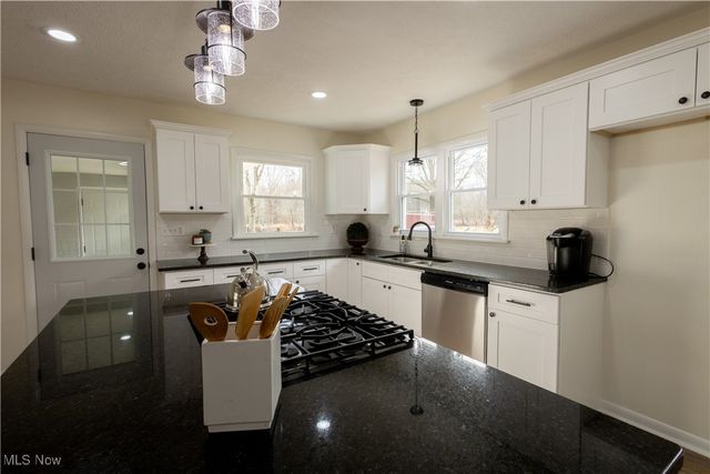 12966 Edison Street NE, Alliance, OH 44601