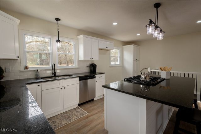 12966 Edison Street NE, Alliance, OH 44601