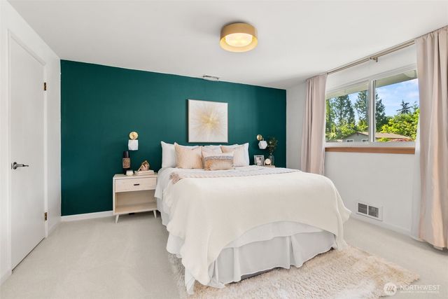 1116 NE 150th Court, Shoreline, WA 98155