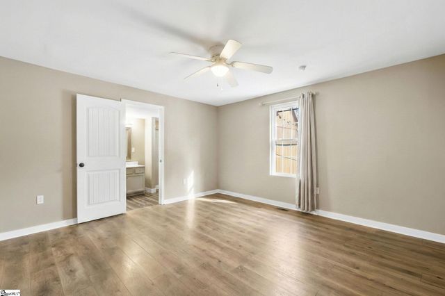 11601 Us 221, Woodruff, SC 29388