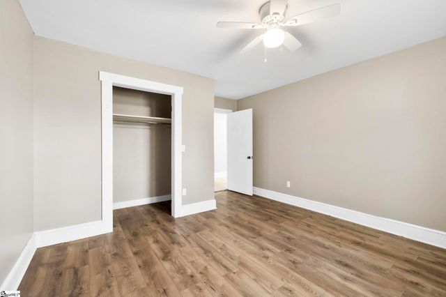 11601 Us 221, Woodruff, SC 29388