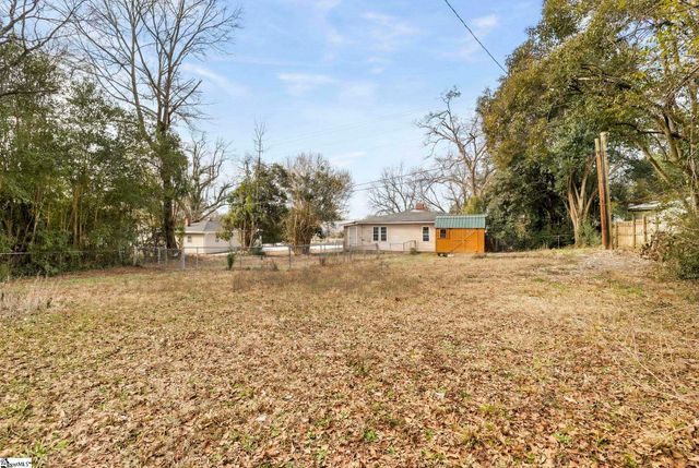 11601 Us 221, Woodruff, SC 29388