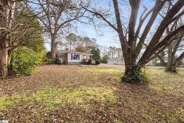 11601 Us 221, Woodruff, SC 29388