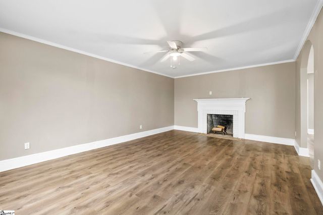 11601 Us 221, Woodruff, SC 29388