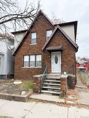 15 Forest Street, River Rouge, MI 48218