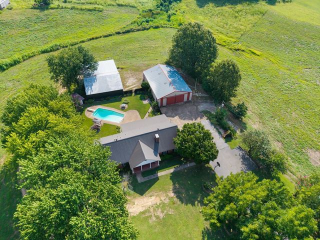 2930 INDIAN CREEK RD, Brighton, TN 38011