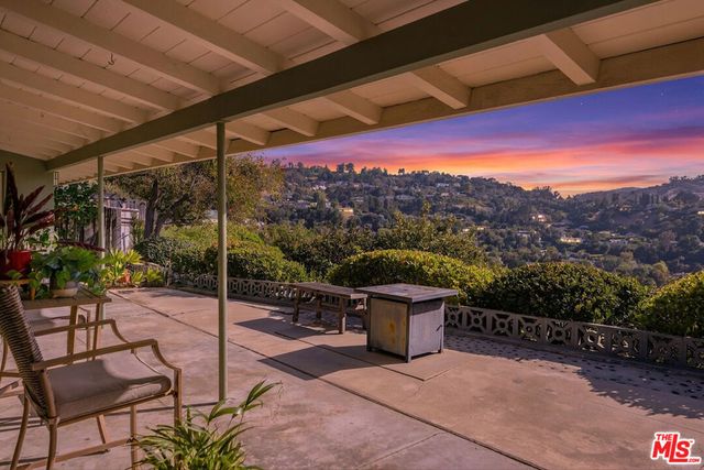 3823 Cody Road, Sherman Oaks, CA 91403