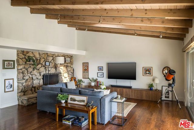 3823 Cody Road, Sherman Oaks, CA 91403