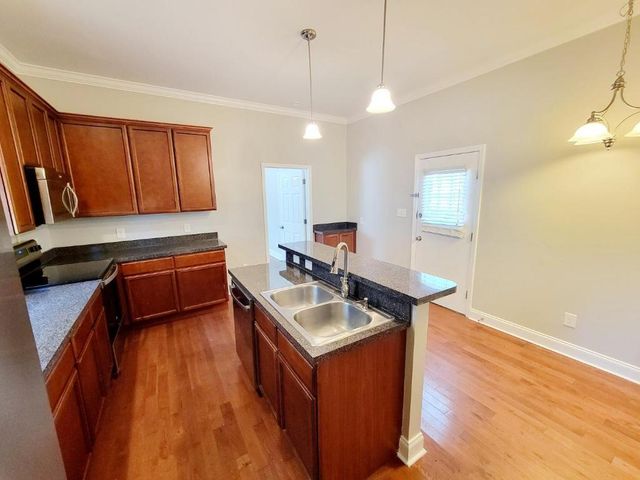 1102 Oakwood Avenue, Raleigh, NC 27601