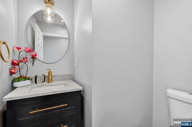 301 South Parkway, Clifton, NJ 07014