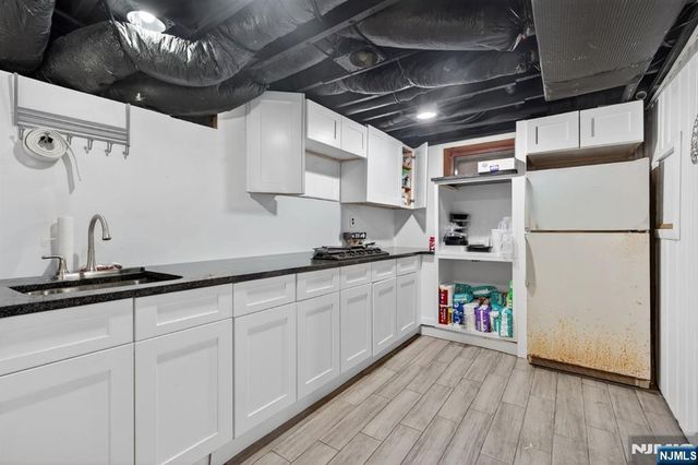 301 South Parkway, Clifton, NJ 07014