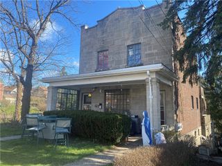 2736 Middletown Rd, Sheraden, PA 15205