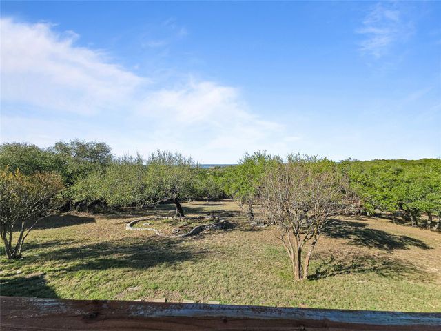 798 Fawn TRL, Canyon Lake, TX 78133