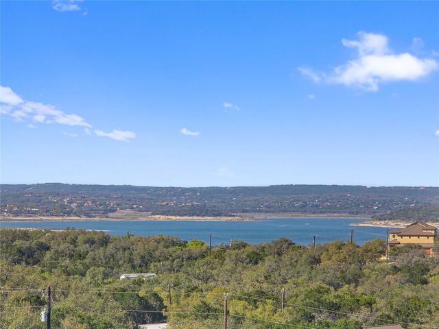 798 Fawn TRL, Canyon Lake, TX 78133