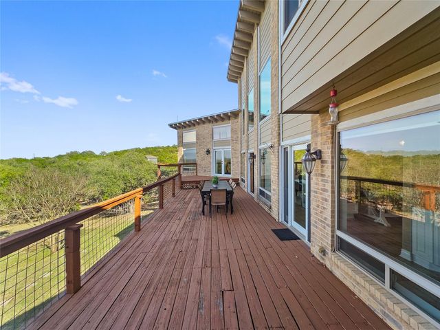 798 Fawn TRL, Canyon Lake, TX 78133