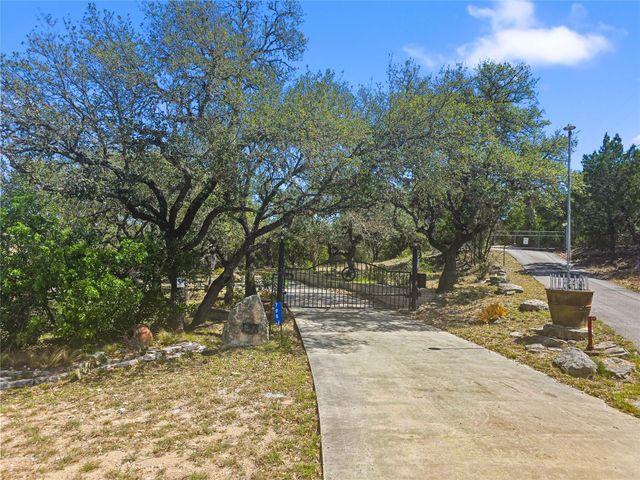 798 Fawn TRL, Canyon Lake, TX 78133