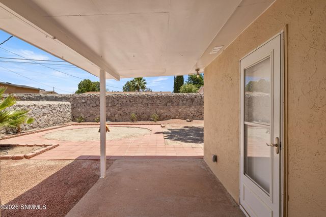 1324 Eugene Drive, Las Cruces, NM 88001