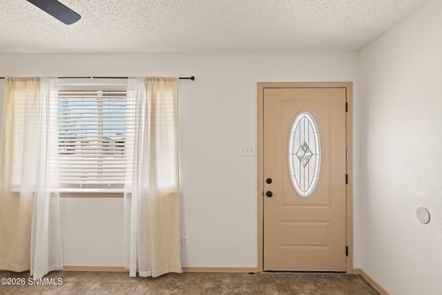 1324 Eugene Drive, Las Cruces, NM 88001