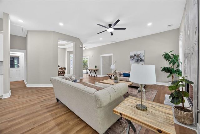 8828 Patricia Rose, Douglasville, GA 30134