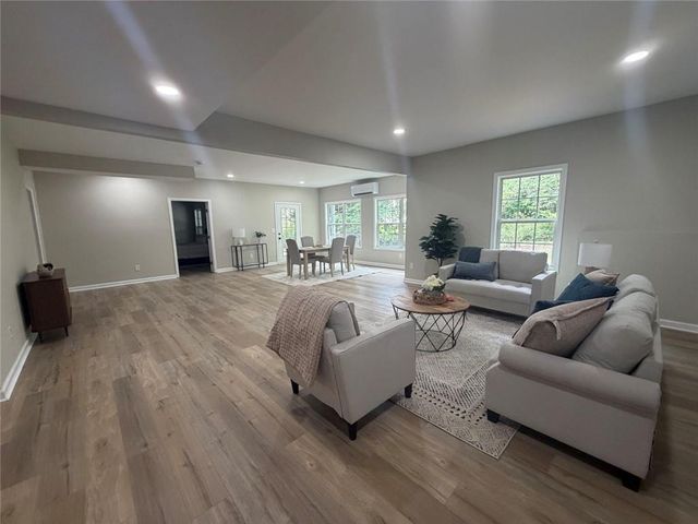 8828 Patricia Rose, Douglasville, GA 30134