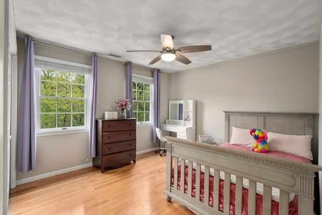 16 Kings Row, North Reading, MA 01864
