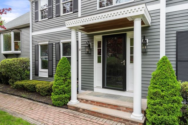 16 Kings Row, North Reading, MA 01864