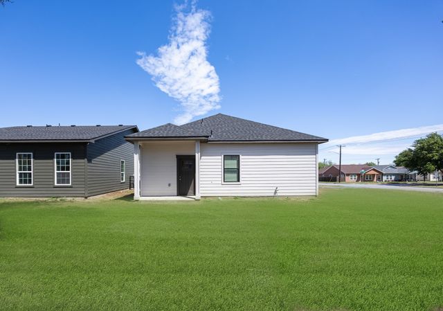 820 Glen Garden, Fort Worth, TX 76104