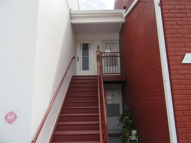 1024 82ND TERRACE N 1024C, St Petersburg, FL 33702