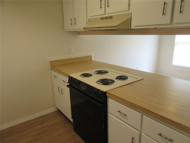 1024 82ND TERRACE N 1024C, St Petersburg, FL 33702