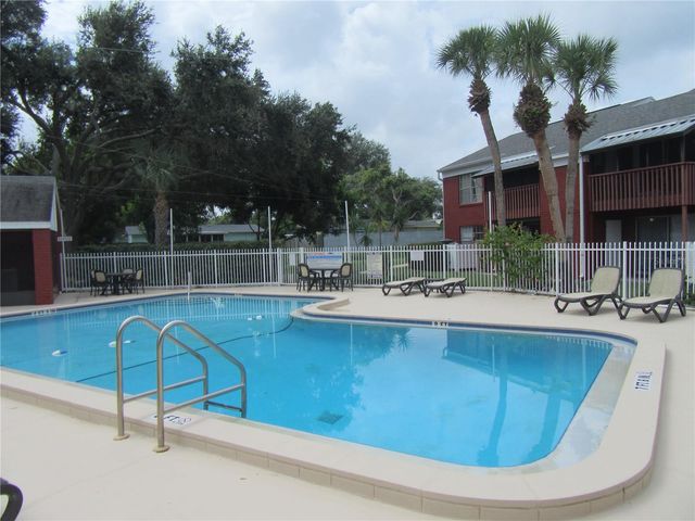 1024 82ND TERRACE N 1024C, St Petersburg, FL 33702