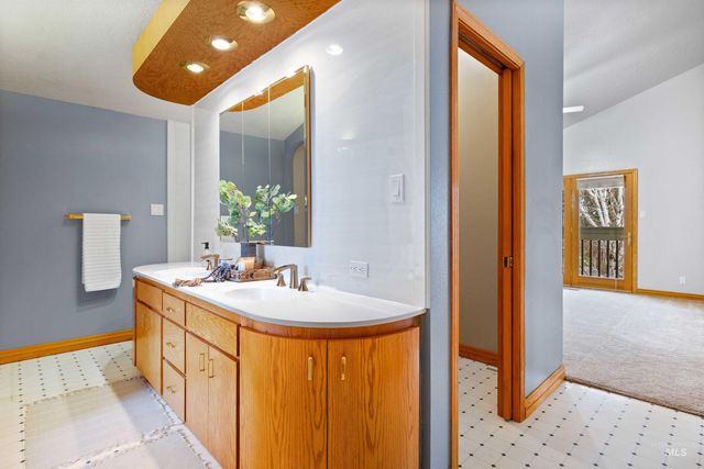 295 Howard Drive, Twin Falls, ID 83301