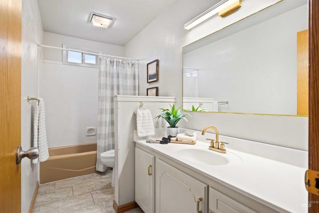 295 Howard Drive, Twin Falls, ID 83301